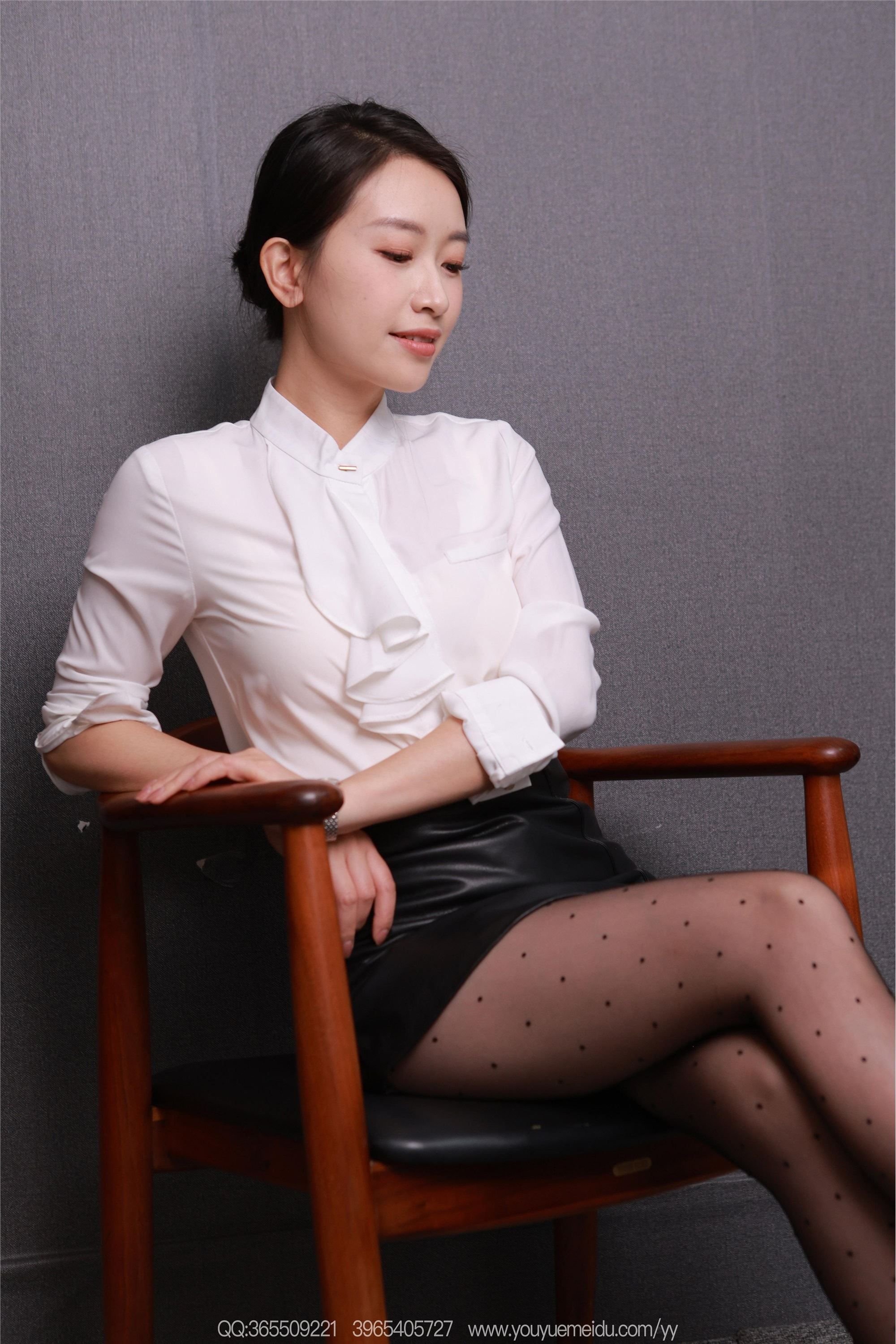 IESS异思趣向  2025.12.03 丝享家2227：小婕《波点丝袜（下）》